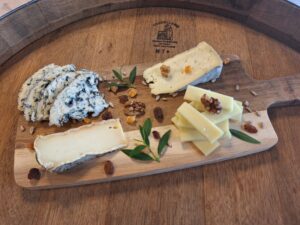 planche de fromages régionaux chez House of Bears Lyon 7, votre bar de quartier