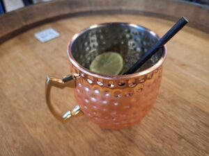 cocktail moscow mule dans votre bar de quartier House of Bears Lyon