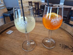 Spritz à l'apérol ou limoncello chez House of bears, bar quai claude bernard