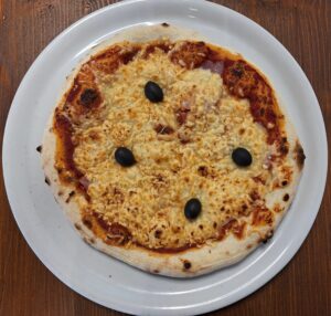 pizza maison jambon fromage au bar house of bears lyon quai claude bernard