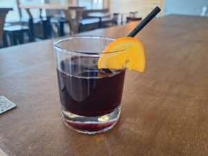 Sangria maison du bar house of Bears lyon 7. Bar de quartier lyon