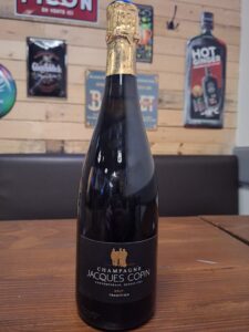 bouteille de champagne jacques Copin dans votre bar House of Bears Lyon 7